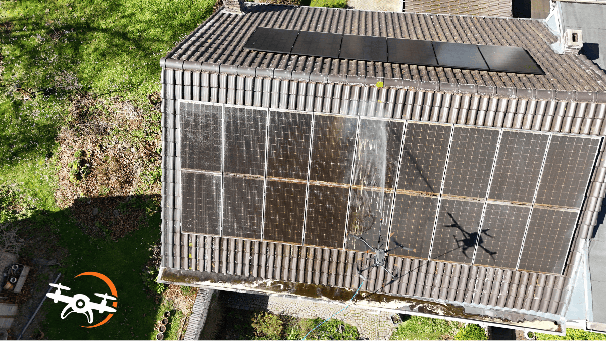 Nettoyage panneaux solaire à Visé : le drone permet à l&rsquo;installation de faire peau neuve ! (vidéo)