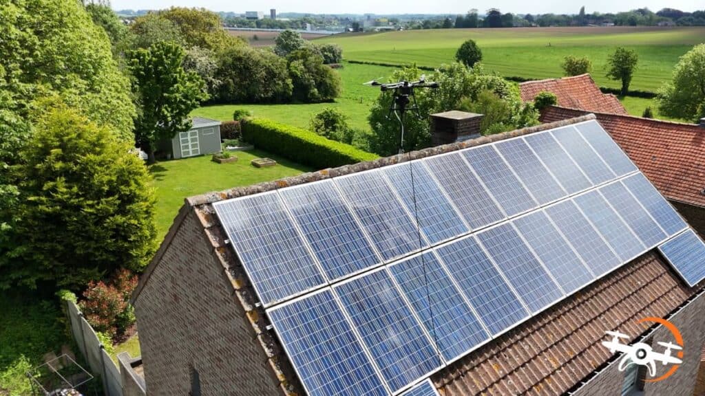 Nettoyage toiture et nettoyage panneaux solaires à Ath, dans le Hainaut